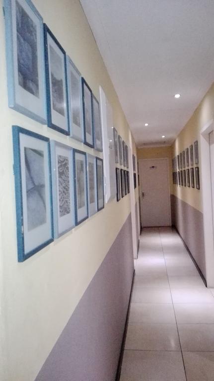 Villa Via Hotel Midrand Extérieur photo